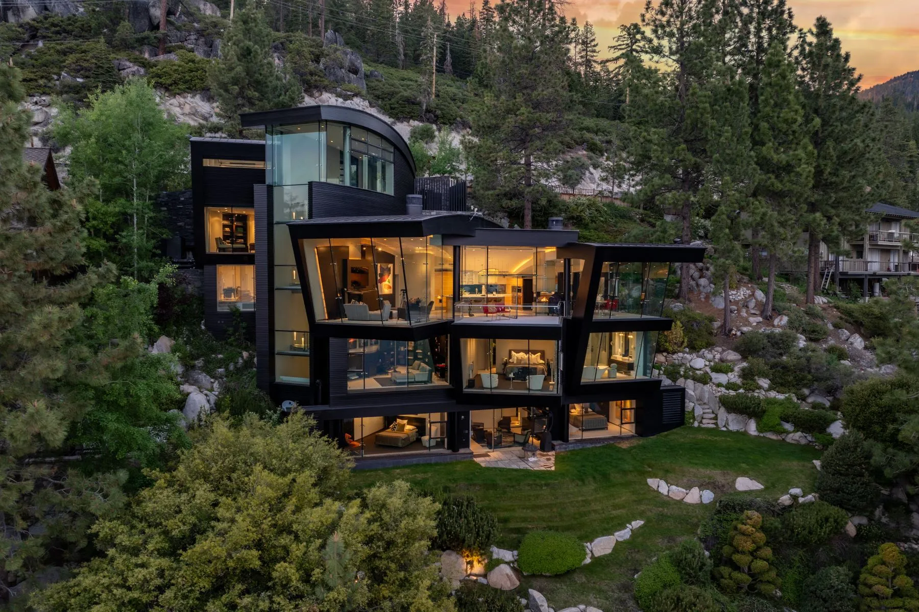 Luxury Property for Sale in Prime Waterfront Locations